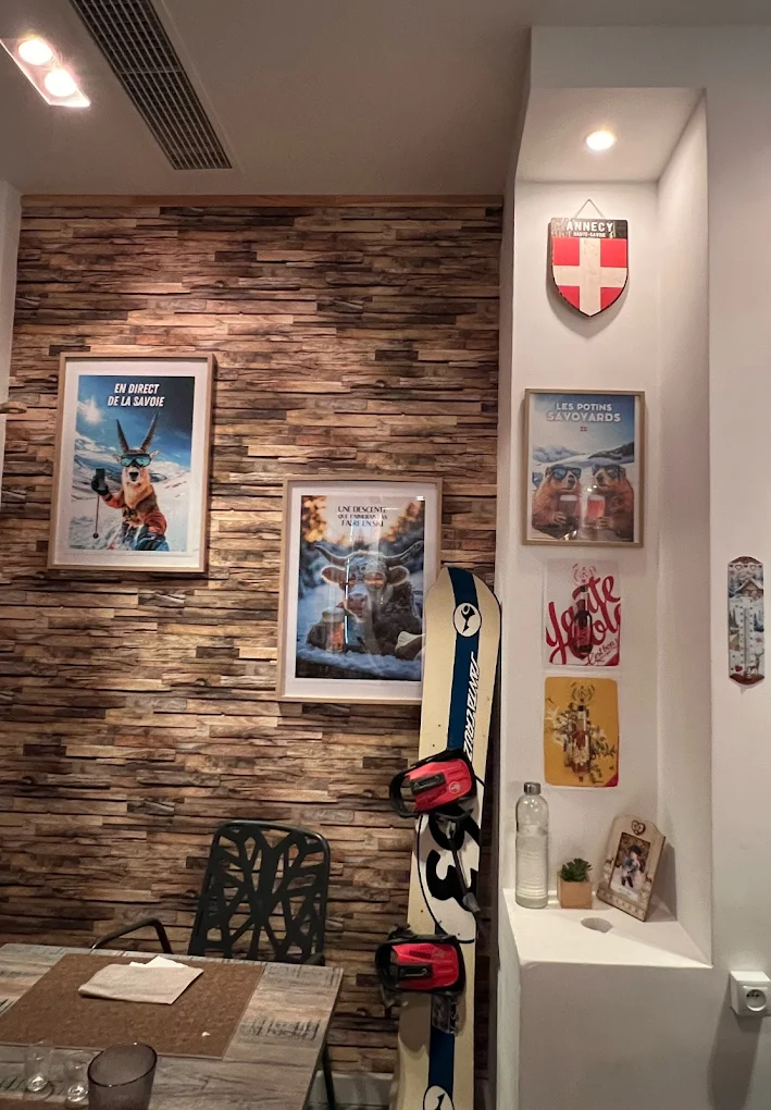Salle ambianche chalet savoyard