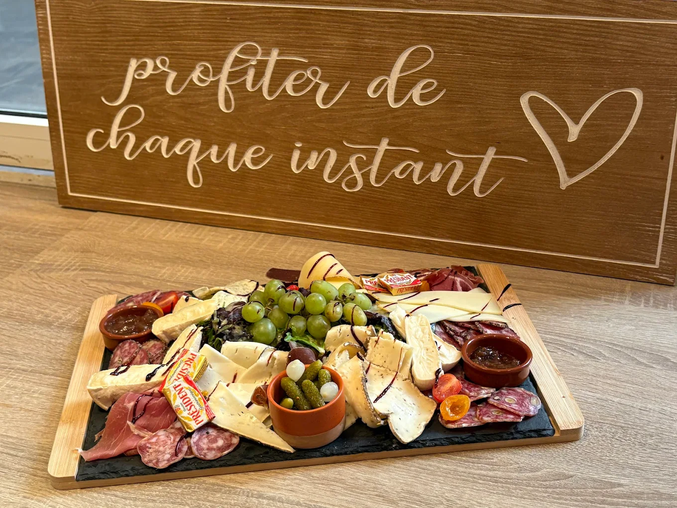 L'ambiance chaleureuse du Lo Planchâ