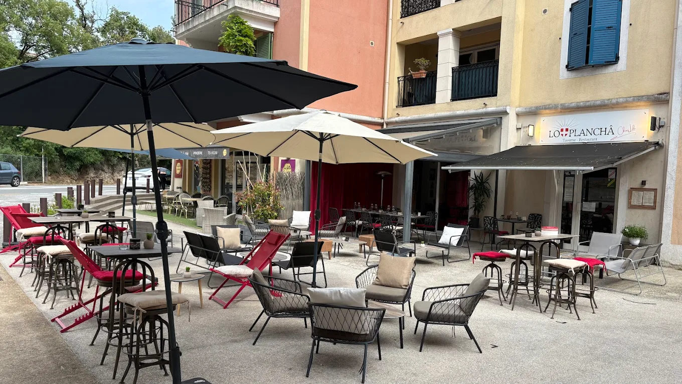 Terrasse chaleureuse du Lo Planchâ